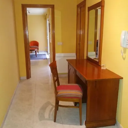 De Dos Plantas En Rua Plateria Lejlighed