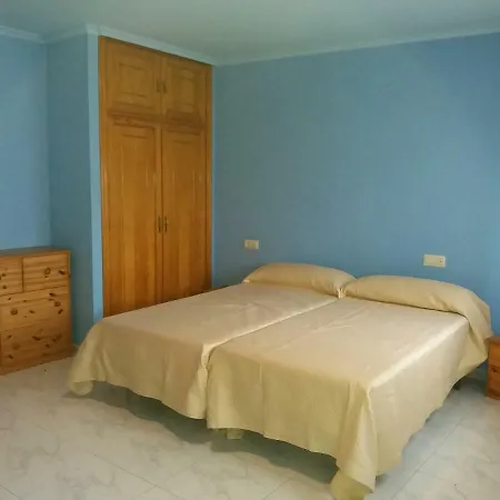 De Dos Plantas En Rua Plateria * O Grove