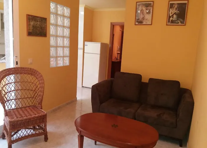 Daire De Dos Plantas En Rua Plateria O Grove